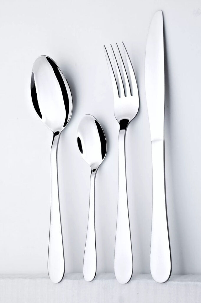 Talheres de aço inoxidável